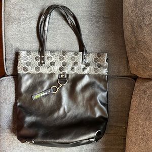 Think Geek Exclusive Large Convertible Tote/Backpack